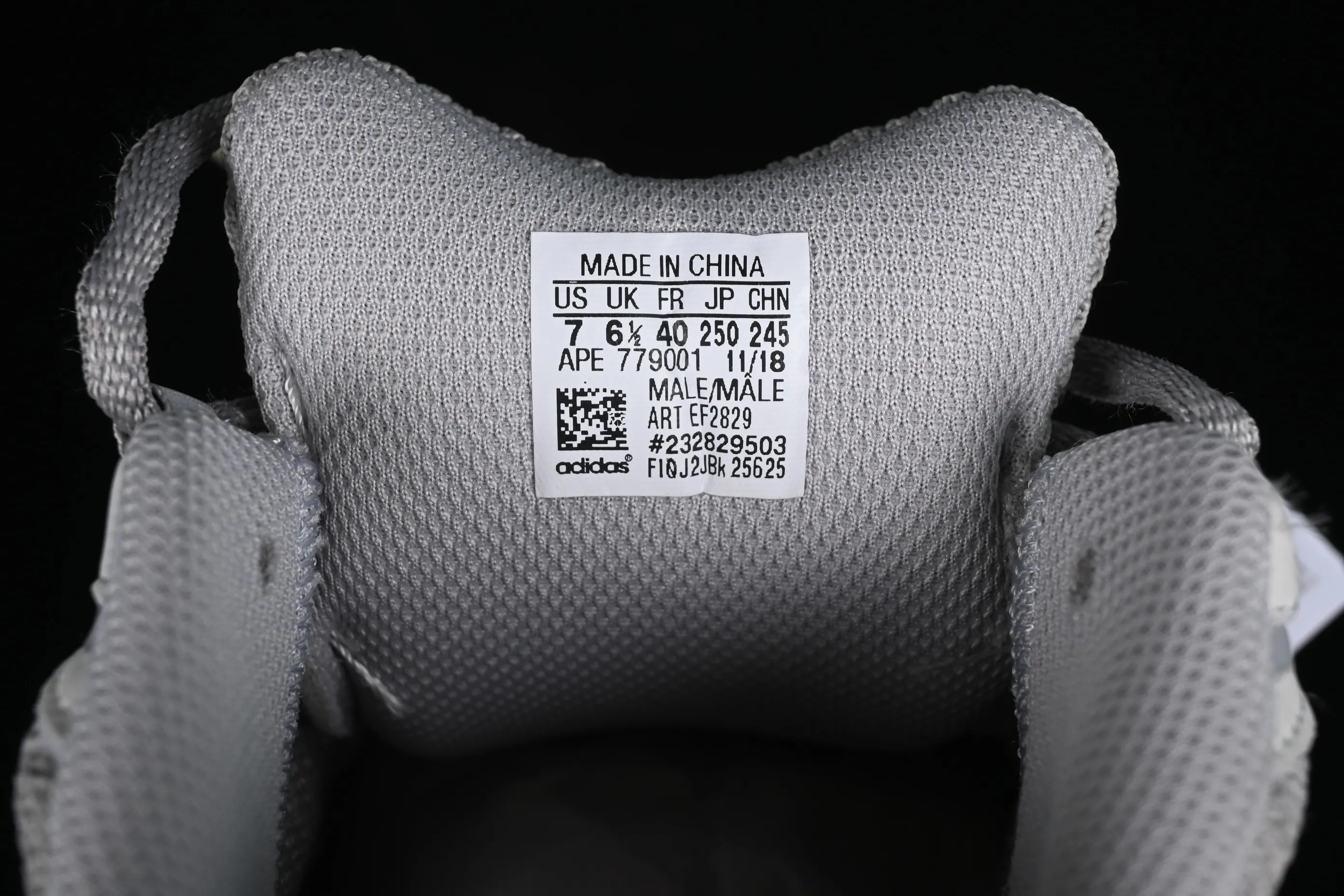 All Categories Ad Yeezy Coconut Series G Version Ad Yeezy Boost 700 V2 "Static" EF2829 Kanye Coconut 700 3M Reflective Running Shoes